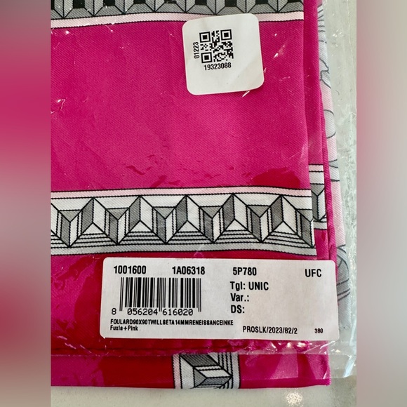 Versace Silk Scarf - Picture 5 of 5